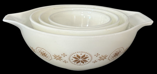 250305-10 Pyrex Cinderella 4-Pcs Nesting Cinderella Pattern