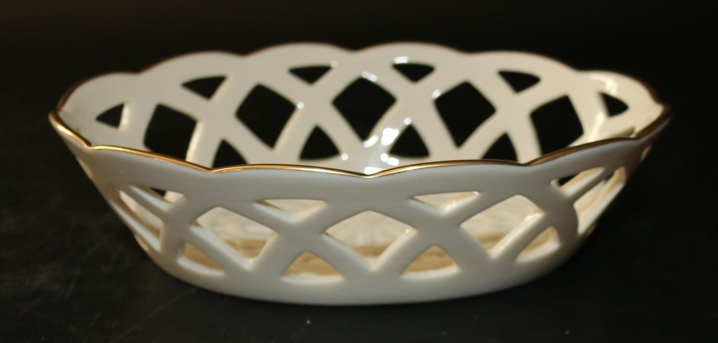 Lenox Ivory Reticulted Oval Basketweave Bowl With Gold Rim