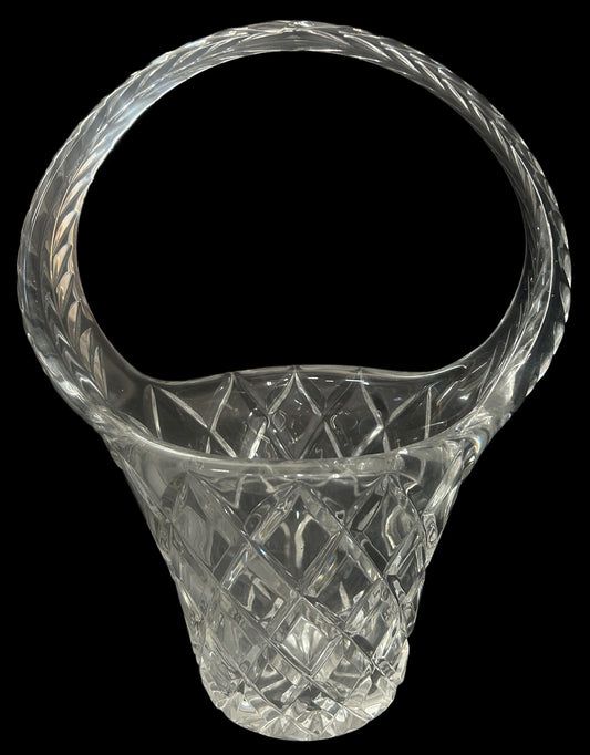 260318-2 Lead Crystal Diamond Cut Floral Basket