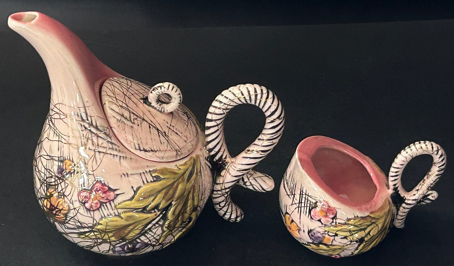 251210-17 MCM Hull Pink Blossom Flite Teapot & Creamer