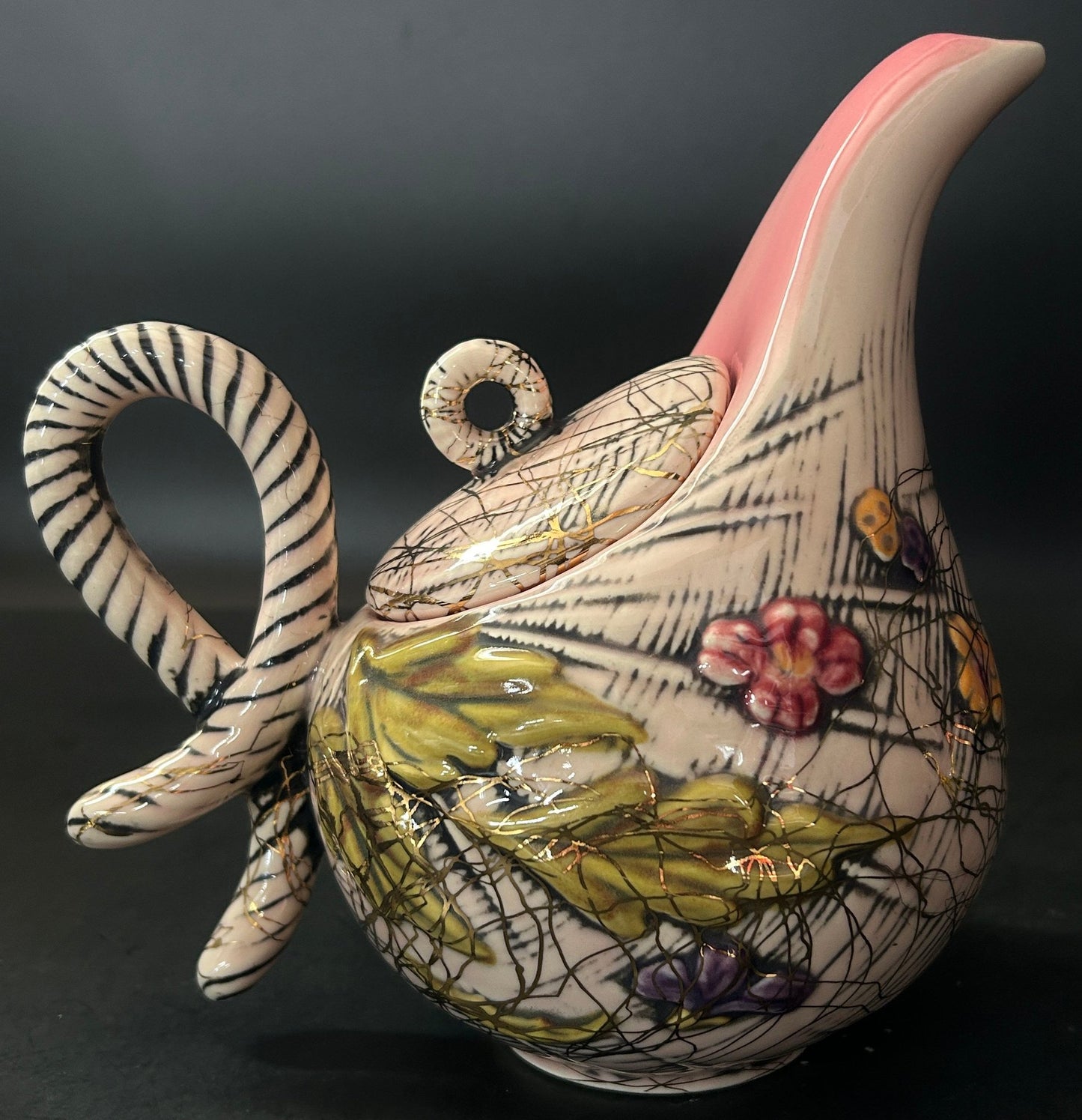 251210-17 MCM Hull Pink Blossom Flite Teapot & Creamer