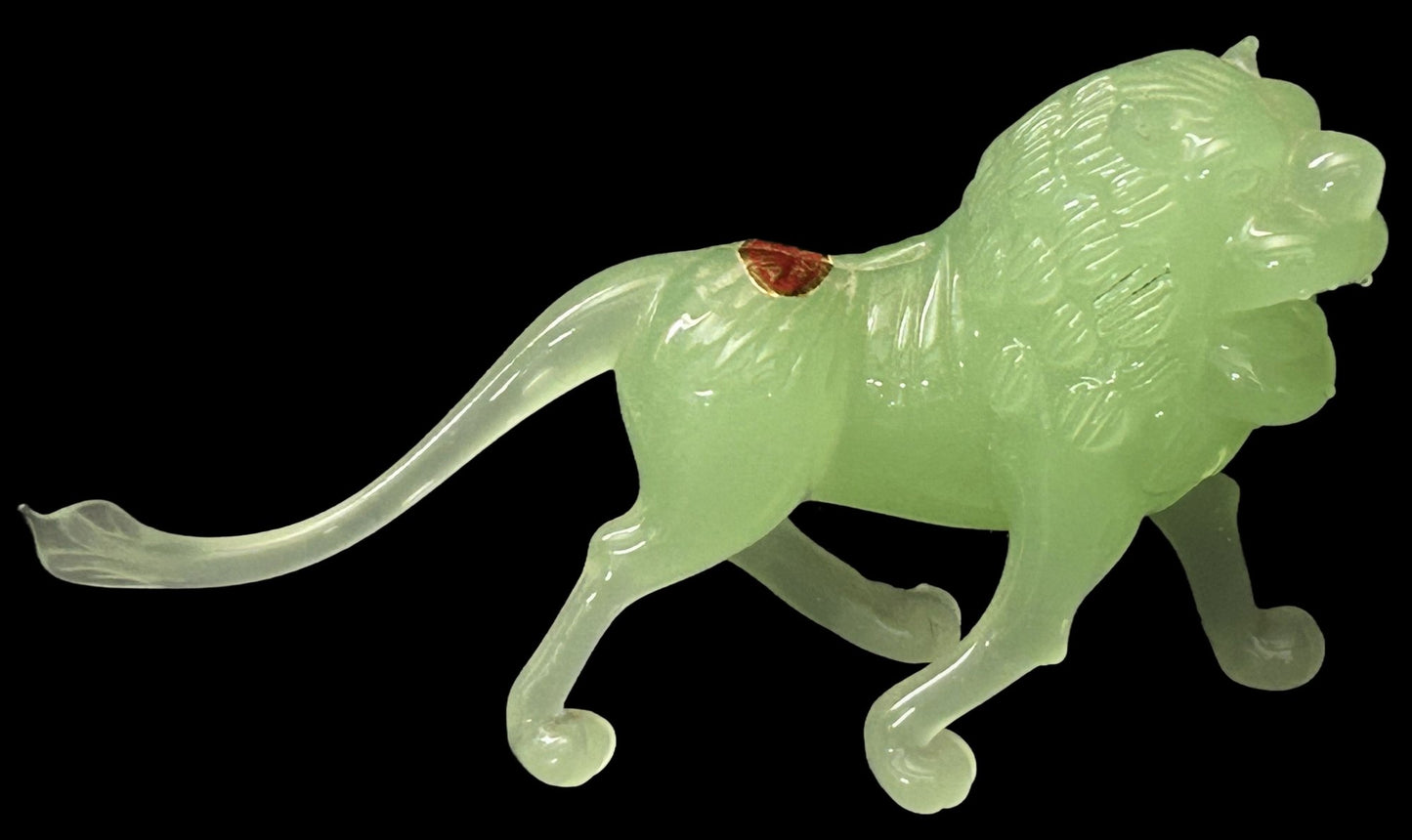 251210-29 Chinese Carved Jade Lion Figurine On Rosewood Stand