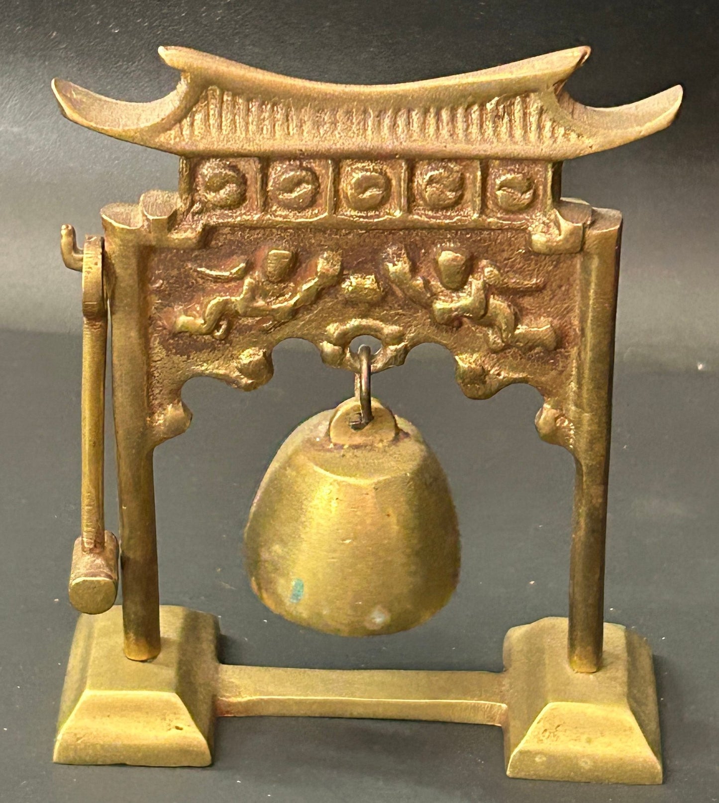 251210-32A Vintage Brass Pagoda Handing Gong Bell