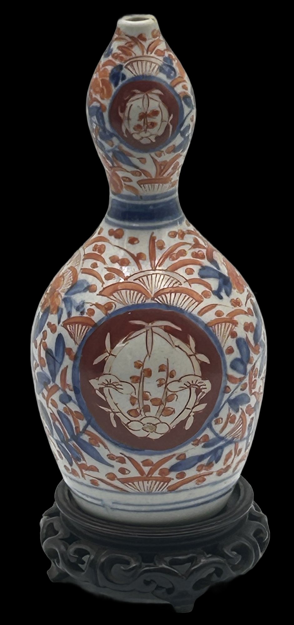 251210-34 Japanese Meiji Imari Double Gourd Vase on Rosewood Stand