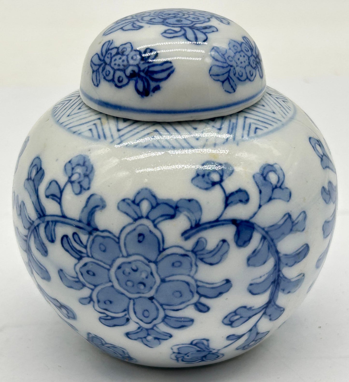 251210-35B Blue & White Ginger Jar & Lid