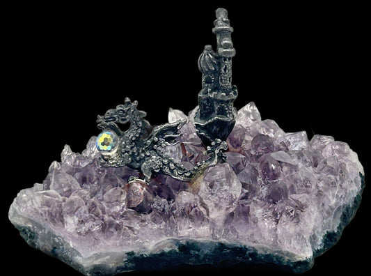 250625-4A Pewter Wizard's Dragon and Castle On Amethyst r