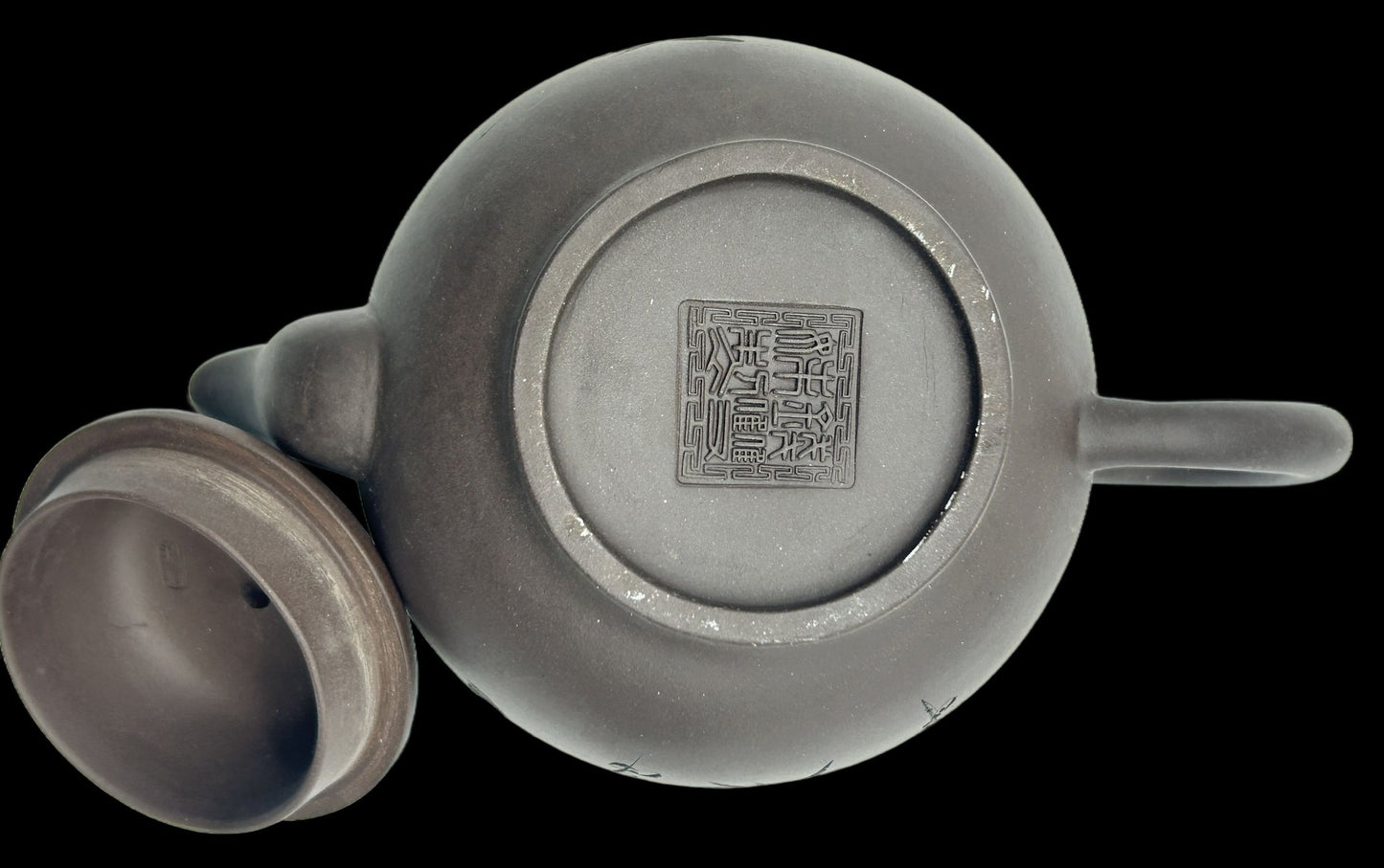 260107-2A Chinese Unglazed Yixing Zisha Purple Clay Teapot