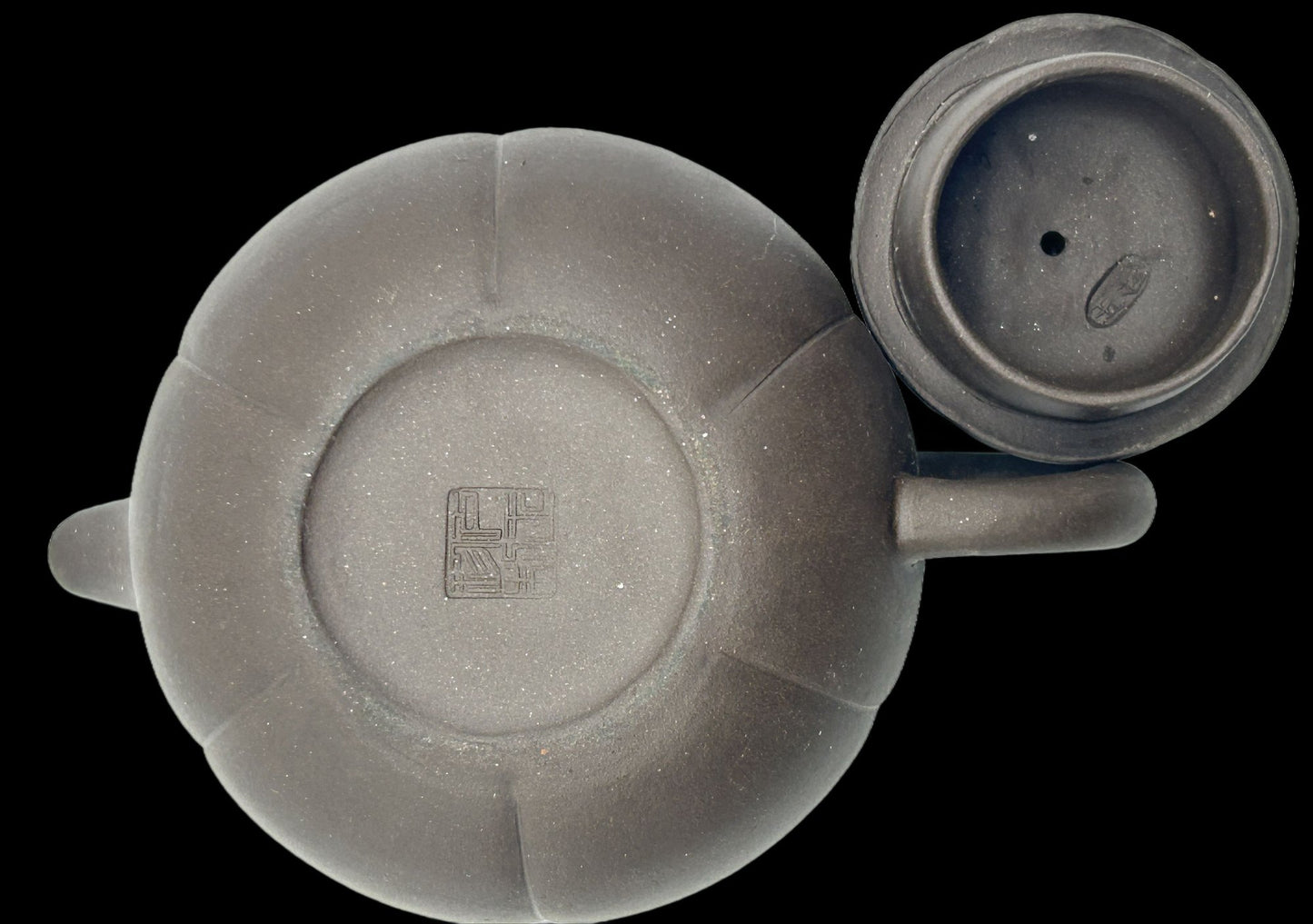 260107-2B Chinese Yixing Zisha Clay Hexagon Teapot