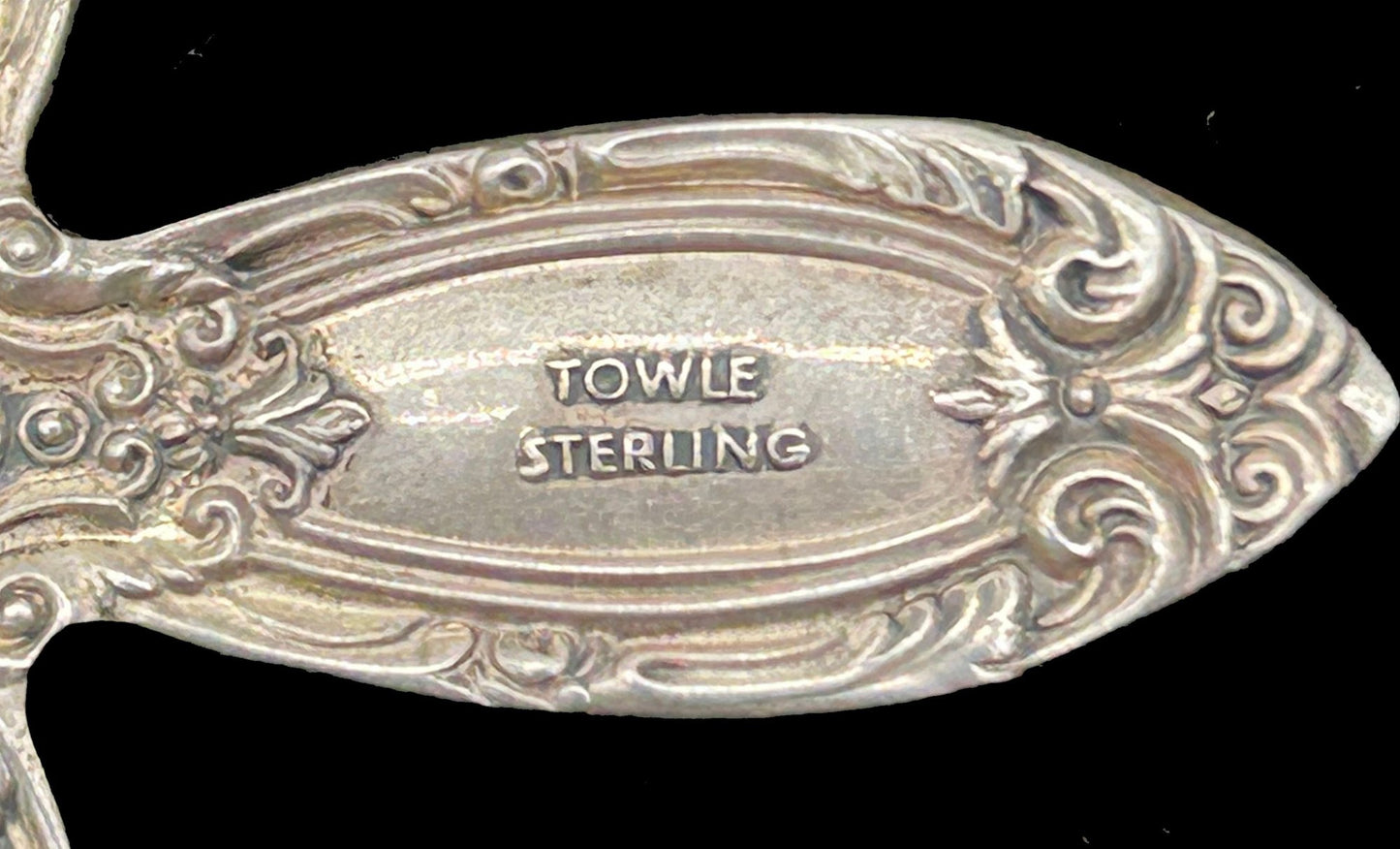 260408-31 Towle Sterling Silver .925 King Richard's Cross Pendant
