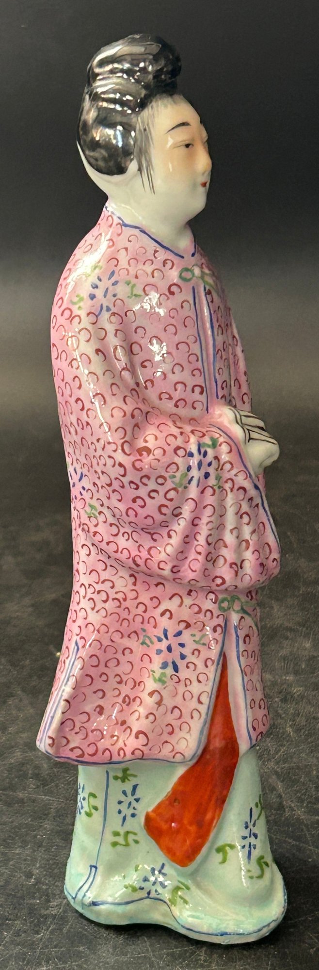 260408-36B Chinese Standing Porcelain Lady