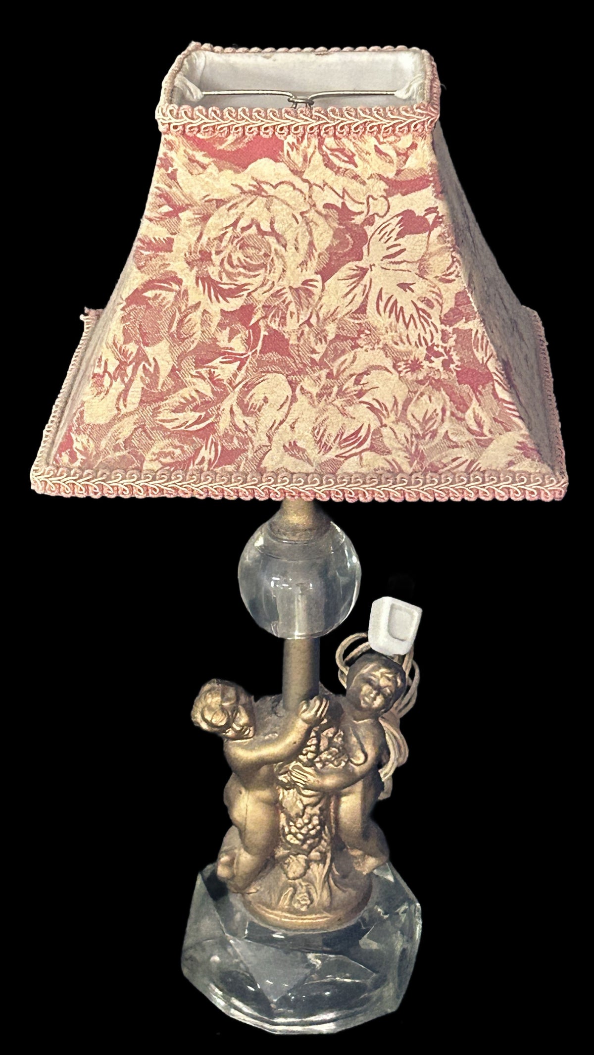260729-2 Figural Spelter Boudoir Lamp