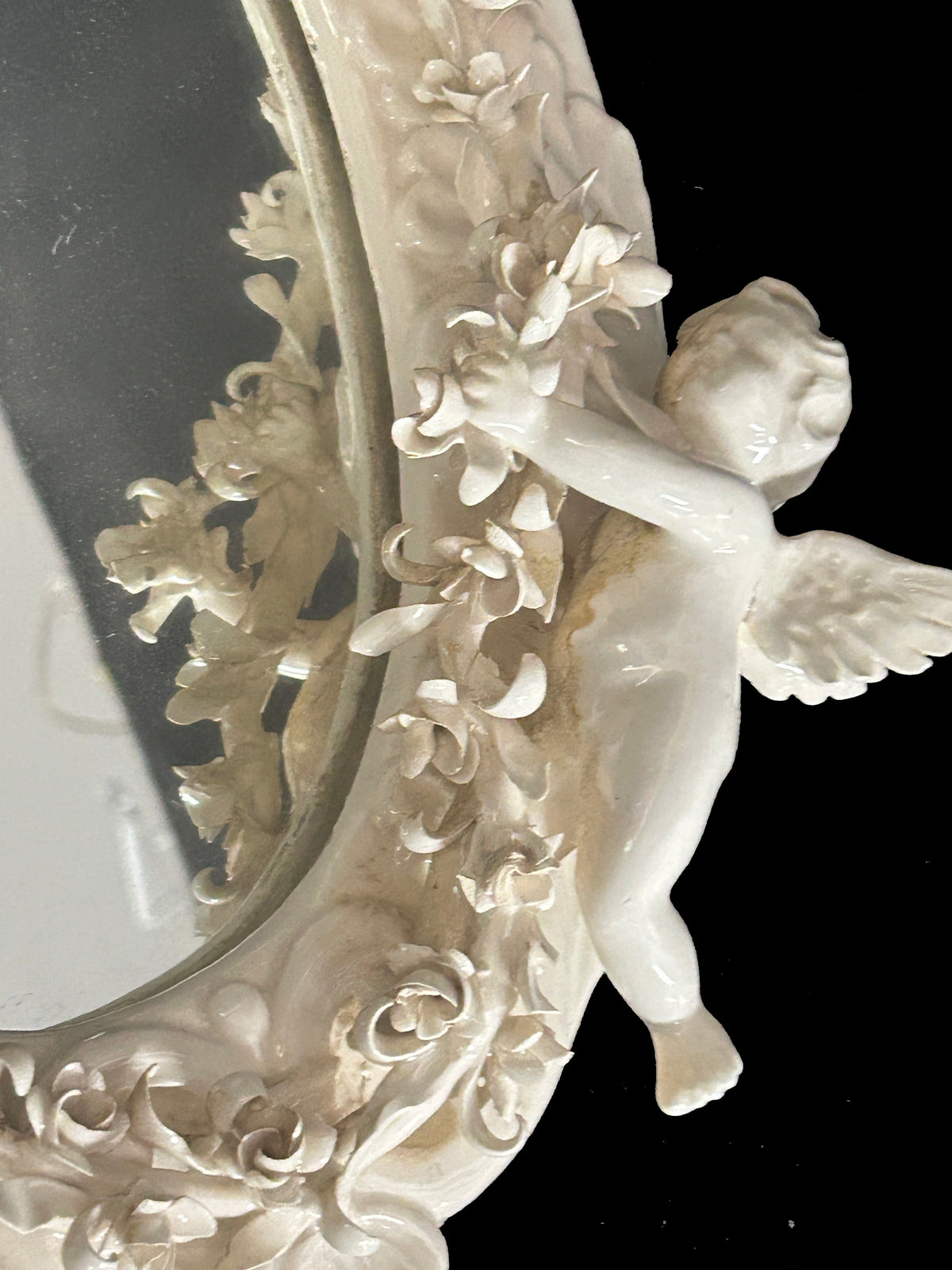 260729-3 White Capodimonte Style Mirror