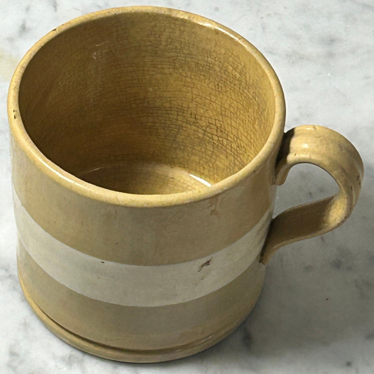251009-3 Antique Yellowware Mochaware Striped Mug