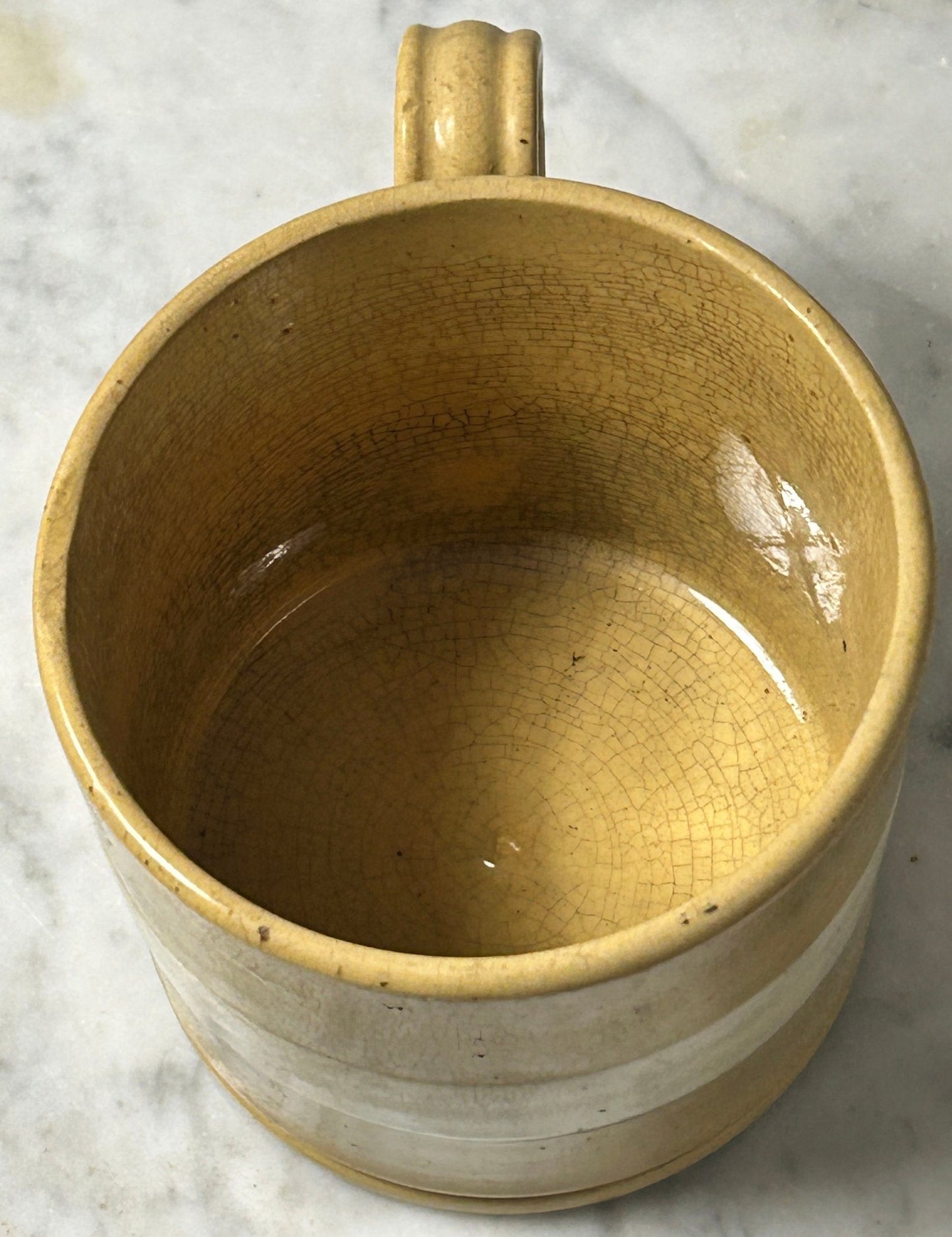 251009-3 Antique Yellowware Mochaware Striped Mug