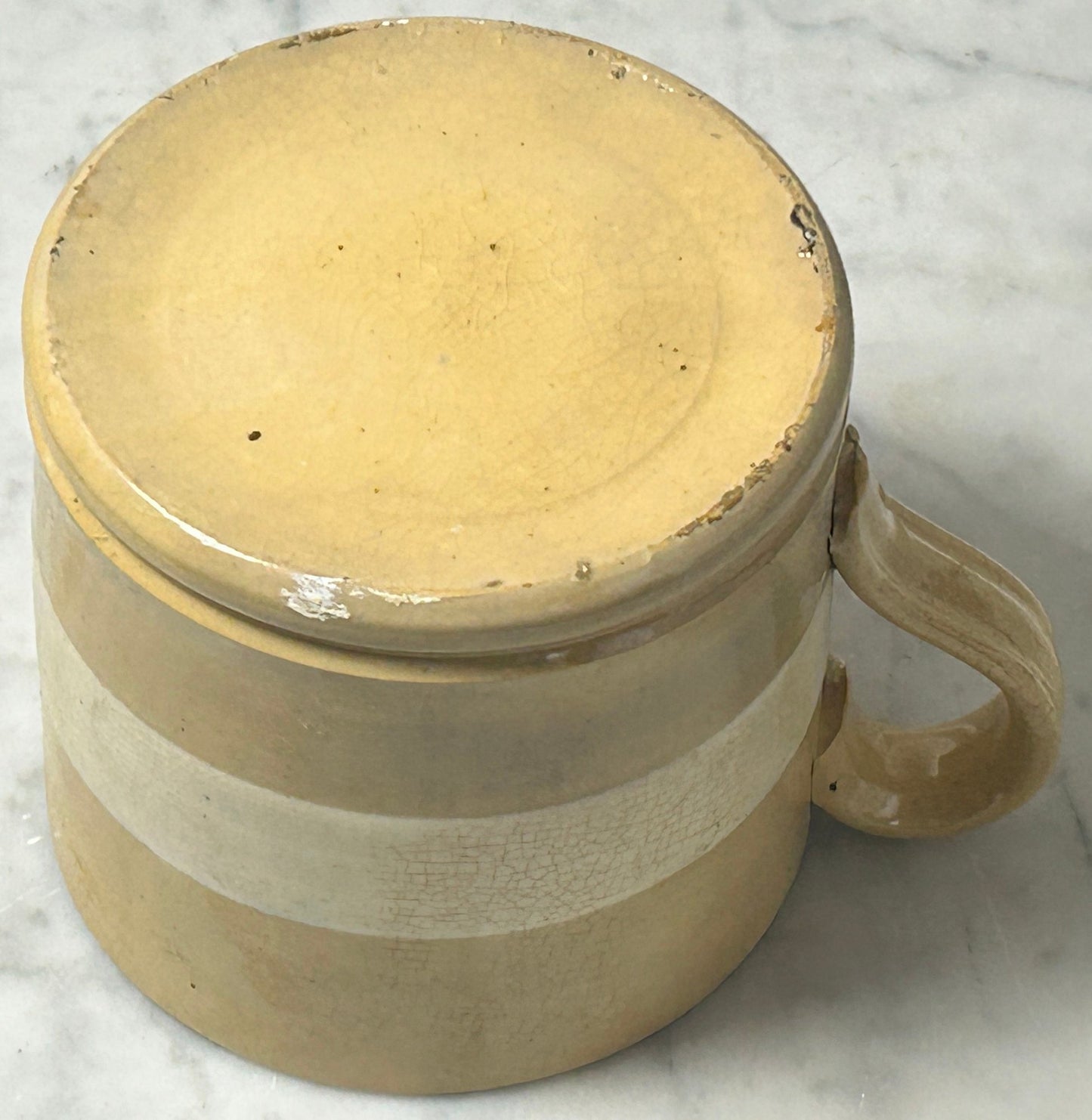 251009-3 Antique Yellowware Mochaware Striped Mug