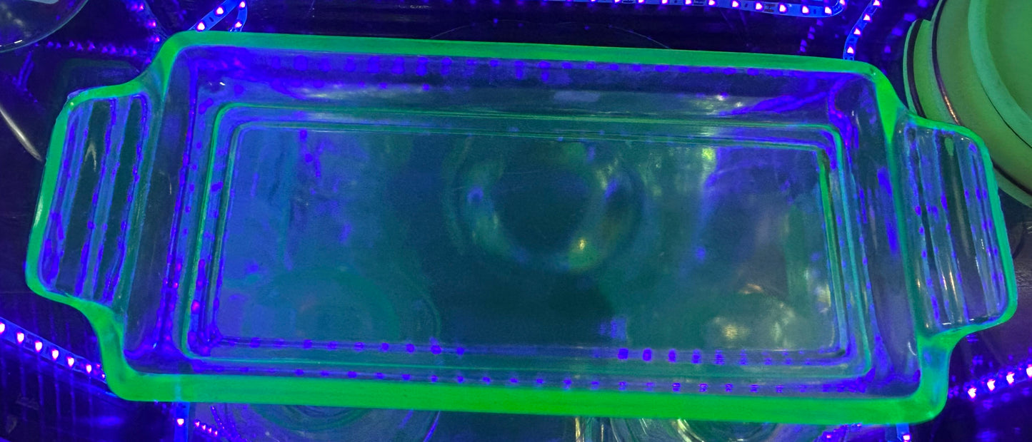 251101-5 Uranium Glass Celery Dish