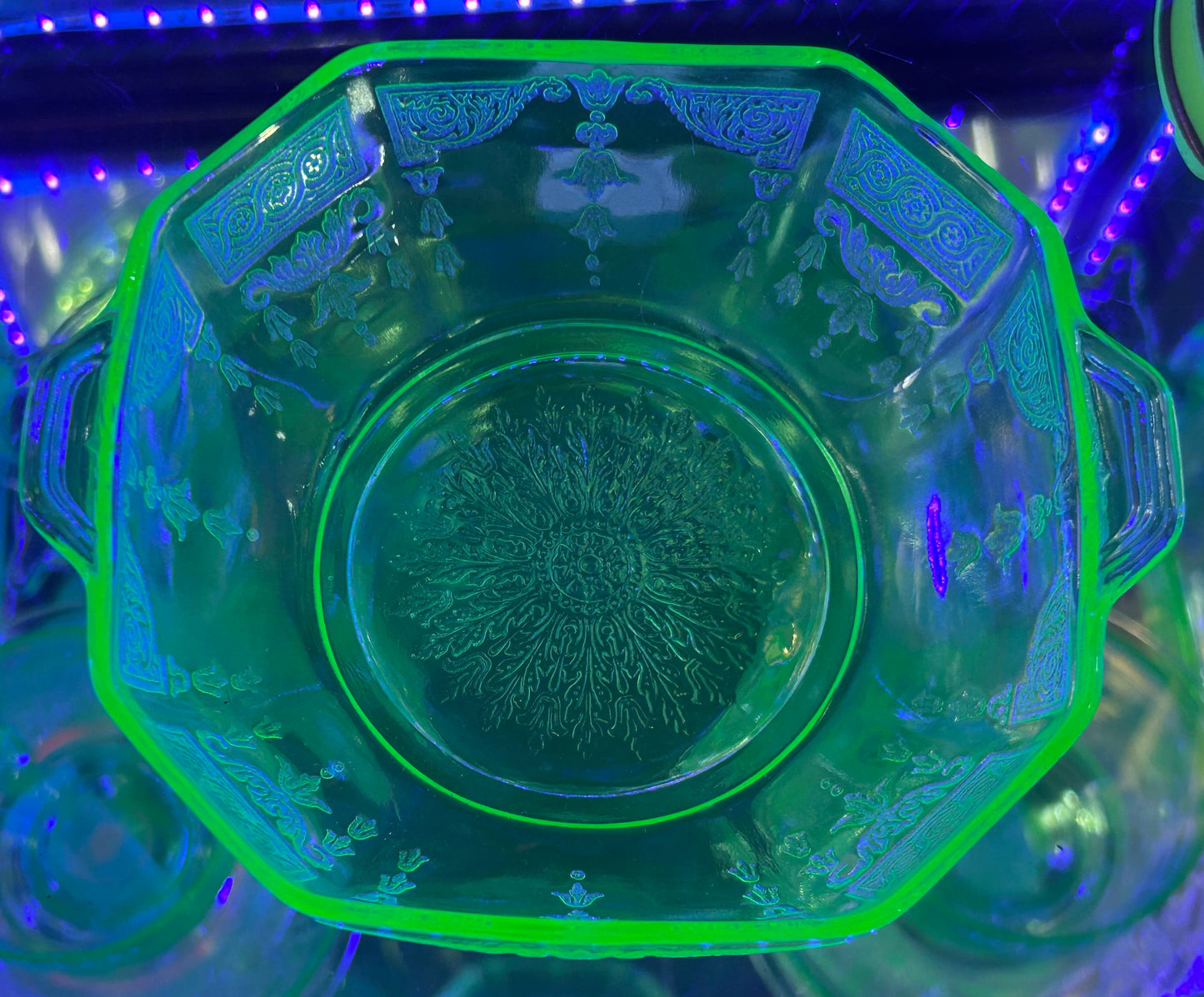 251101-7 Anchor-Hocking Princess Uranium Glass Bowl