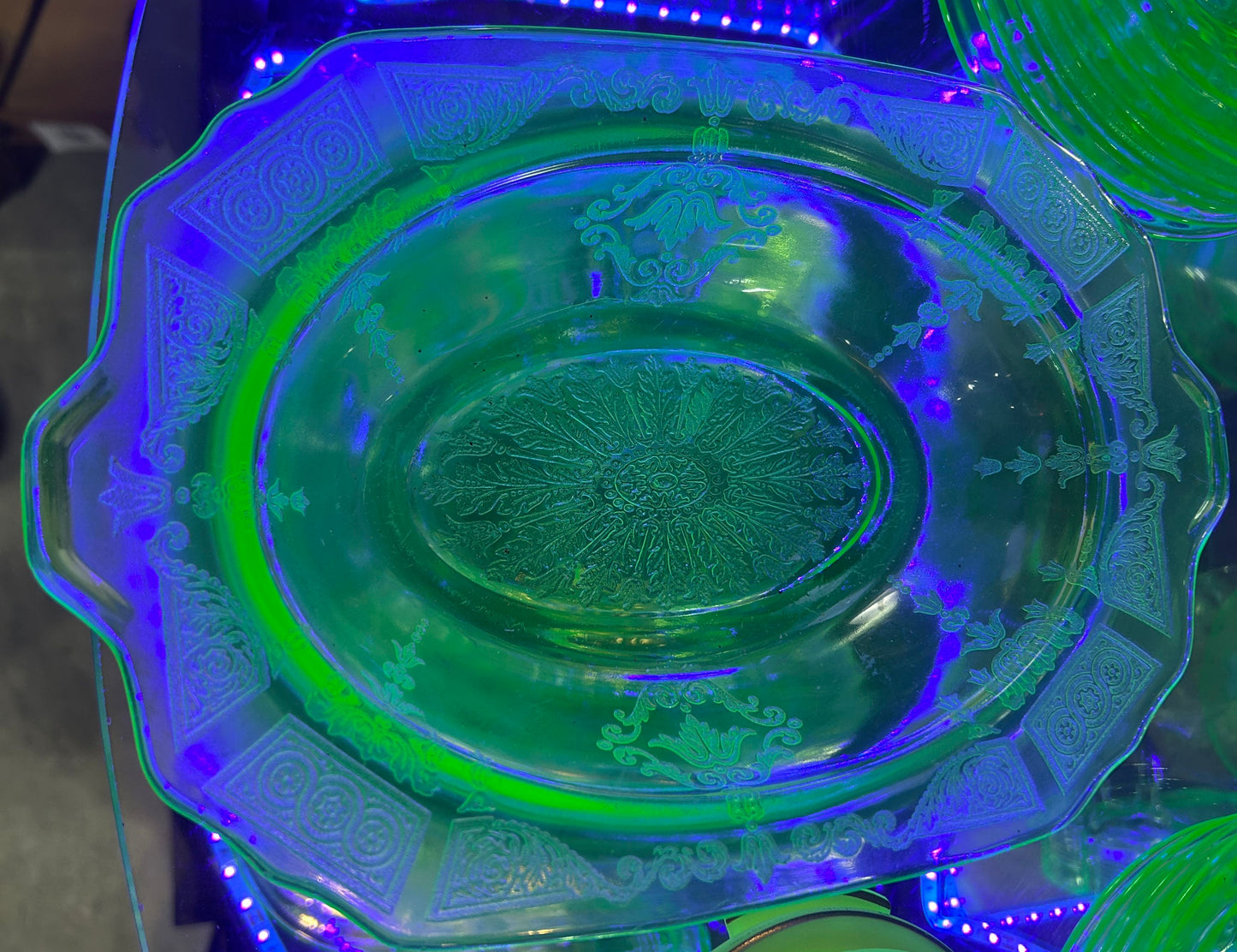 251101-1 Anchor Hocking Green Princess Uranium Glass Veg Bowl