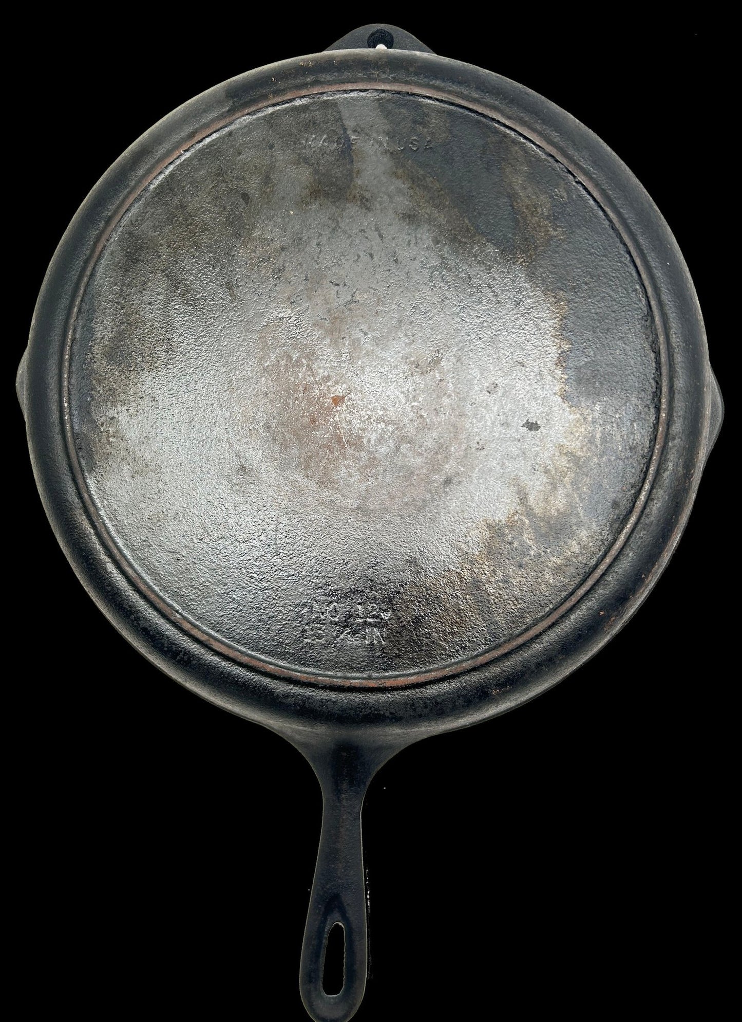 260429-13 USA No. 12 Cast Iron Skillet