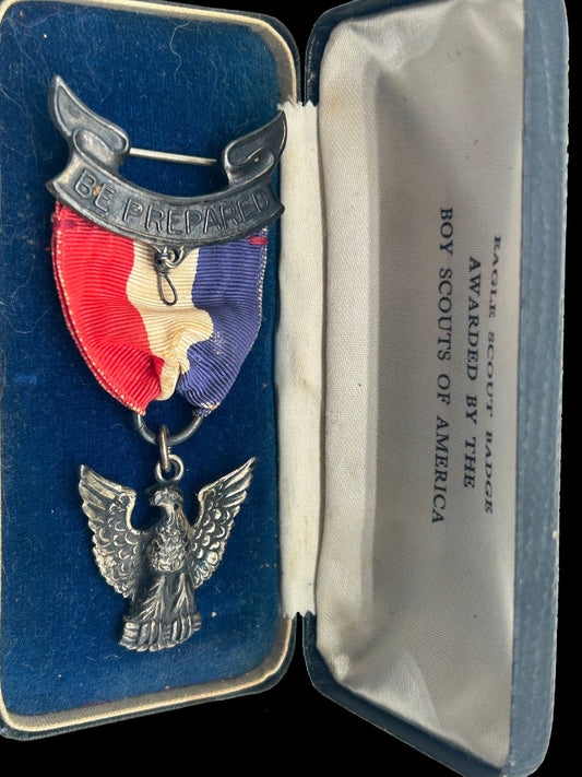 260429-18 Vintage BSA Eagle Scout Medal In Presentation Case