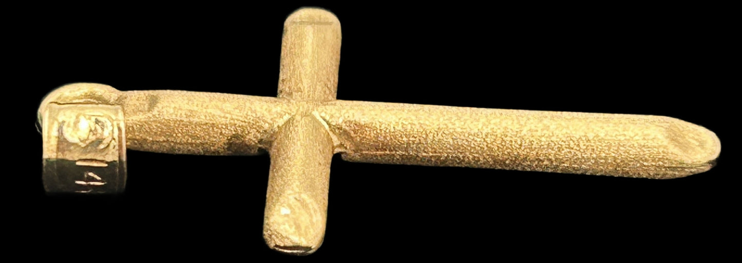 251201-3 14K Yellow Gold Cross, 1.05g