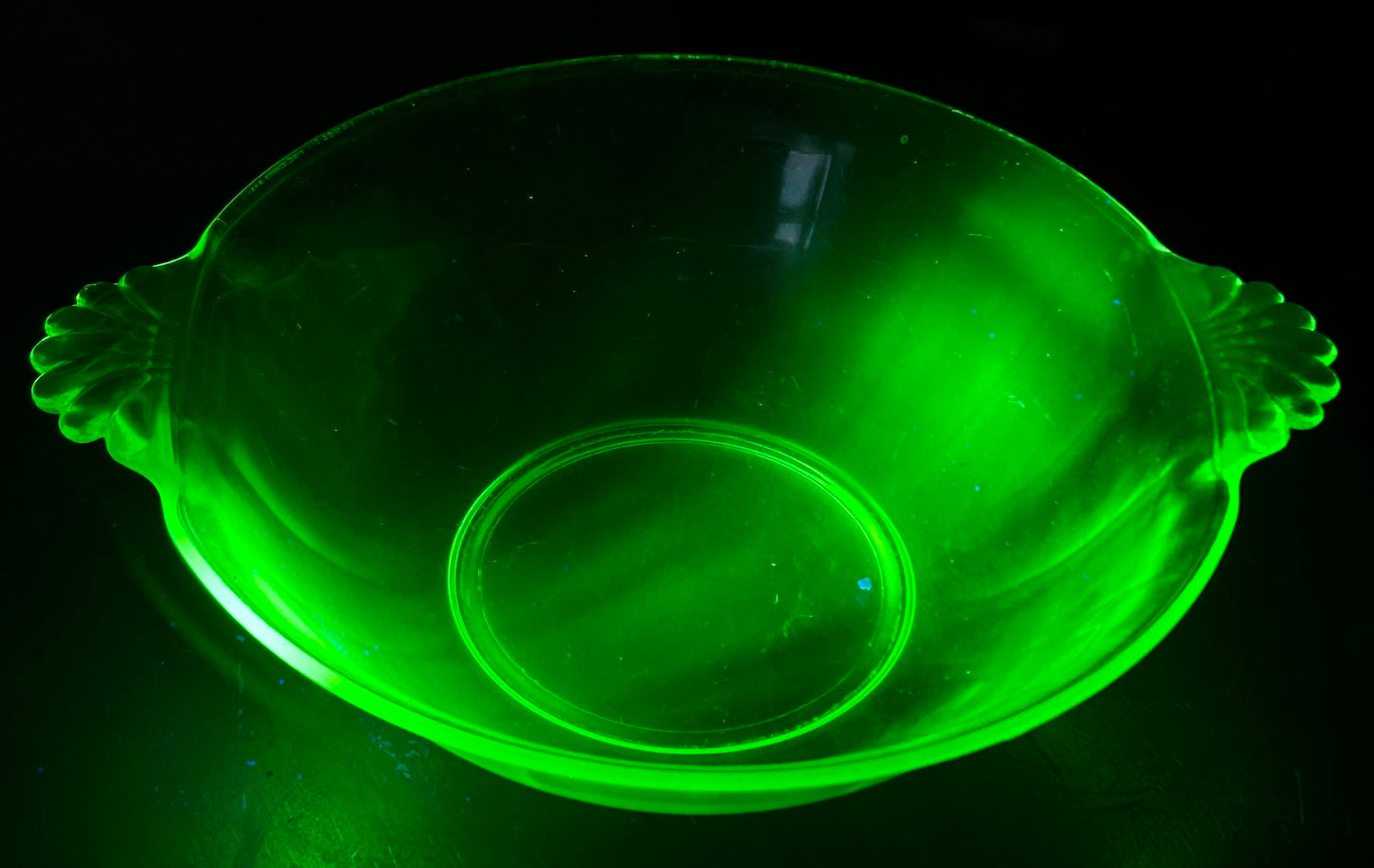 251101-10 Uranium Glass Art Deco Serving Bowl
