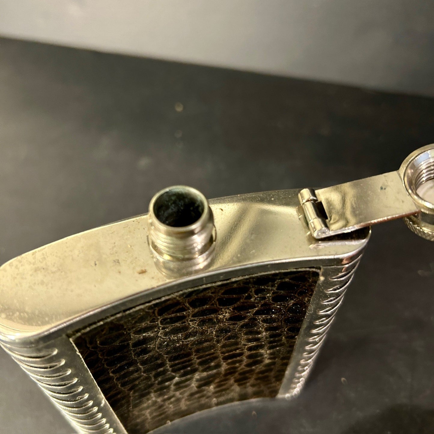 260109-4A 7oz Stainless & Leather Flask