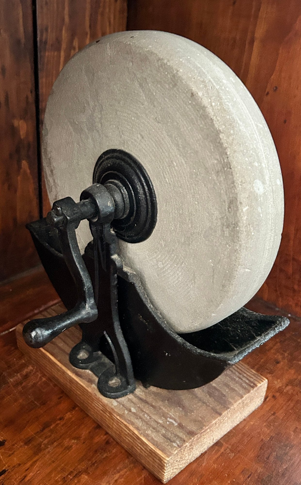 250529-1 Antique Table Top Stone Blade Sharpener Grinder