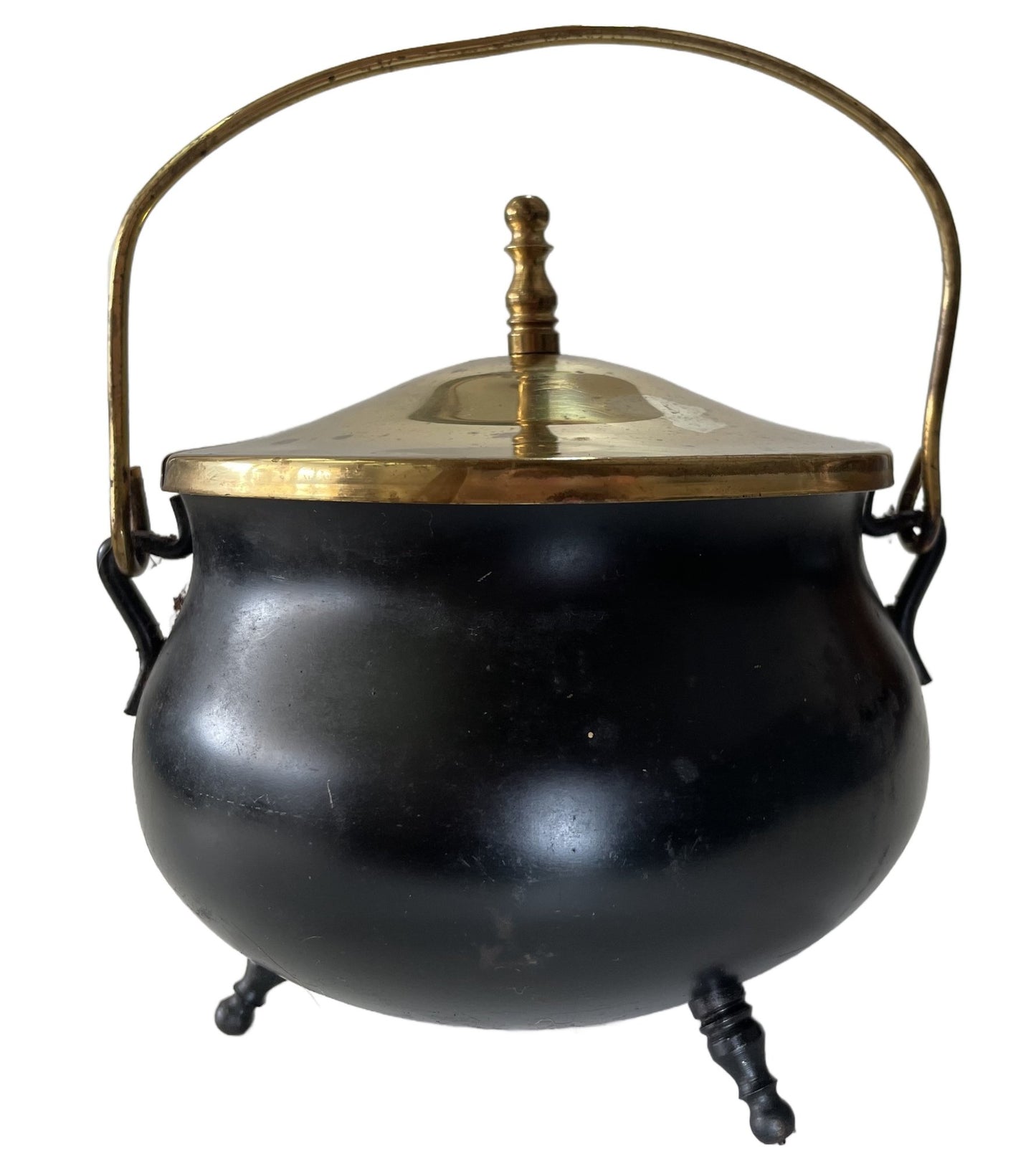 250219-32 Cape Cod Black Iron Lighter With Brass Lid